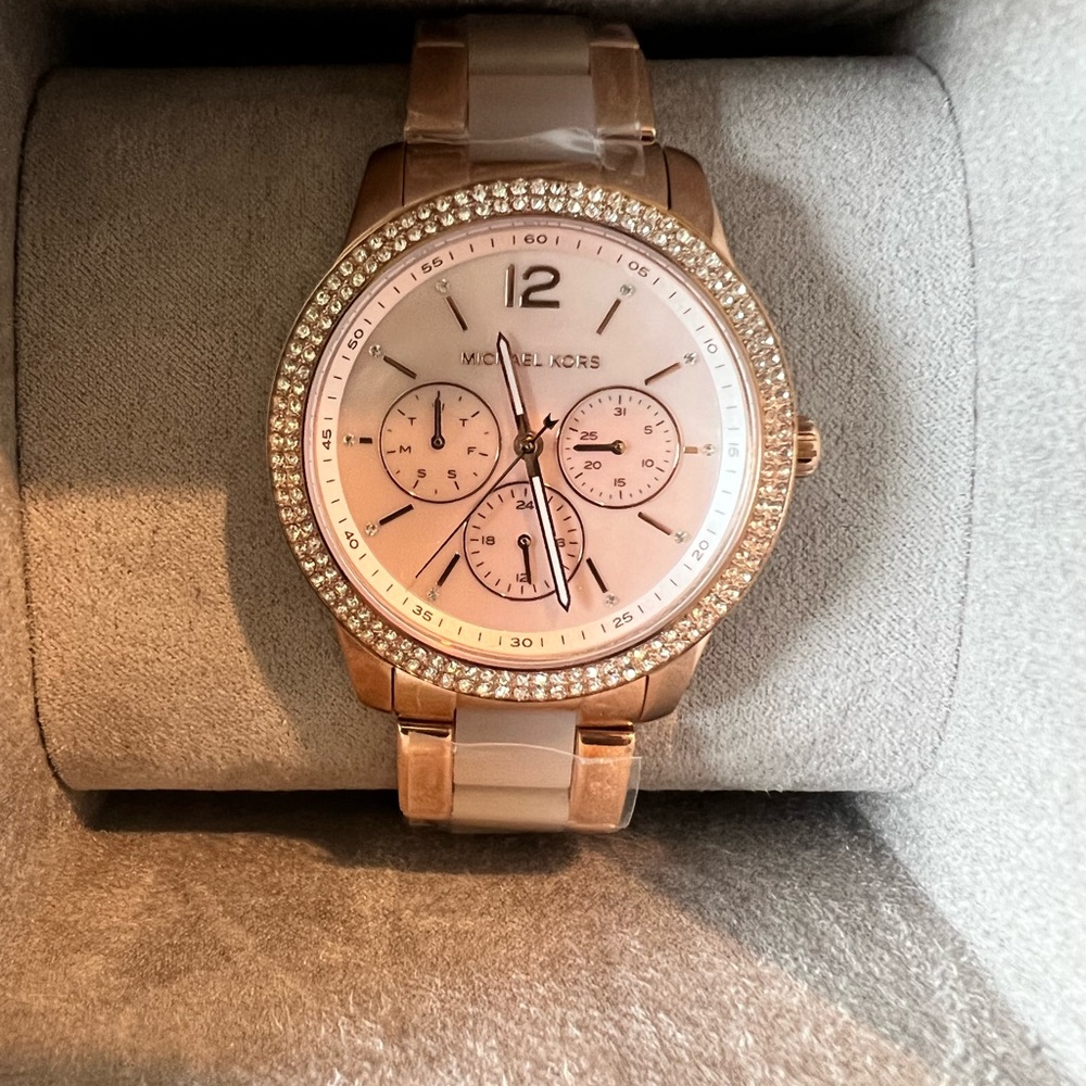 Womens Micheal Kors watch